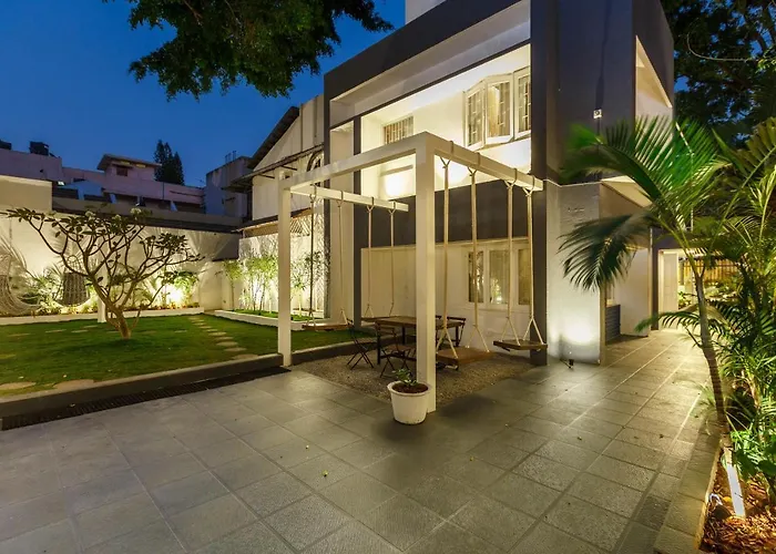 Woke IndiranagarHostel